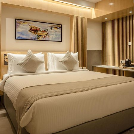 Hotel Lake View Baharampur Екстериор снимка